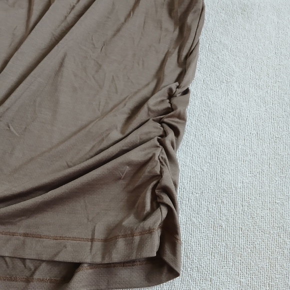 indyeva ♡ ruched tank top - Picture 6 of 9